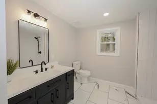 112 Gilson Rd, Nashua, NH 03062 - Photo 3