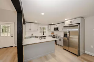 112 Gilson Rd, Nashua, NH 03062 - Photo 11