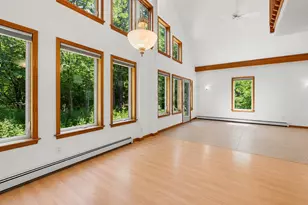 33 Mountainview Rd, Temple, NH 03084 - Photo 13