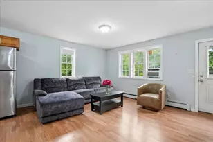 10 Patricia Ave, Raymond, NH 03077 - Photo 11