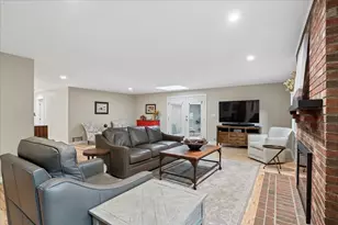 1100 Chestnut St, Manchester, NH 03104 - Photo 17
