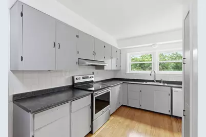 17 Hampstead Road, Salem, NH 03079 - Photo 5