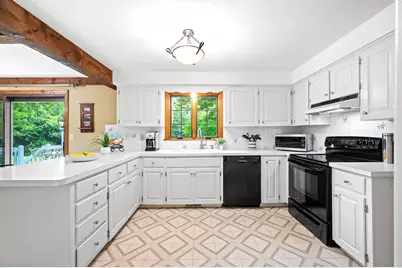 10 Candlewood Drive, Amherst, NH 03031 - Photo 13