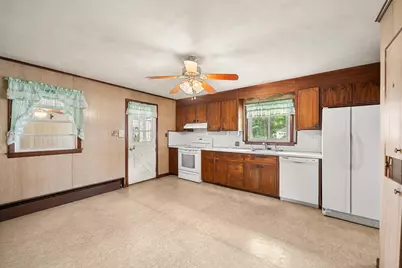 14 Burke Street, Nashua, NH 03060 - Photo 13