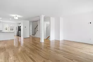 18 Dumaine Ave, Nashua, NH 03063 - Photo 11