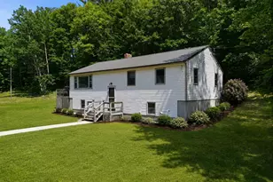 39 Bullseye Curve Rd, Wentworth, NH 03282 - Photo 3