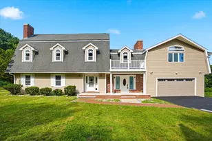 4 Hilltop Dr, Hudson, NH 03051 - Photo 1