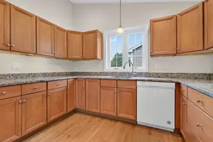 27 Leybridge Dr, Hudson, NH 03051 - Photo 13