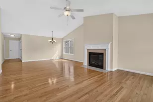 27 Leybridge Dr, Hudson, NH 03051 - Photo 5
