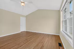 27 Leybridge Dr, Hudson, NH 03051 - Photo 23