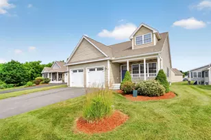27 Leybridge Dr, Hudson, NH 03051 - Photo 3