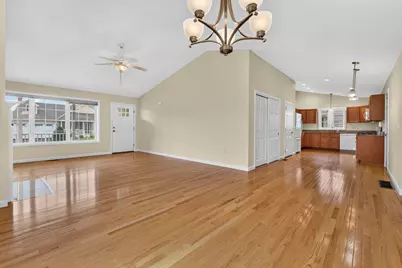 27 Leybridge Drive, Hudson, NH 03051 - Photo 9