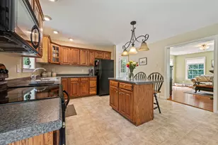 1341 Center St, Wolfeboro, NH 03894 - Photo 9