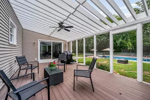 31 Leonard Dr, Pelham, NH 03076 - Photo 9