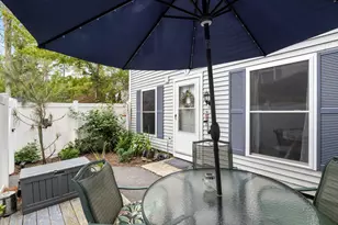9 Hemlock Frst Dr, Dover, NH 03820 - Photo 3