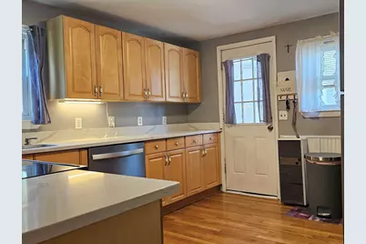 169 Flint Street, Manchester, NH 03103 - Photo 9
