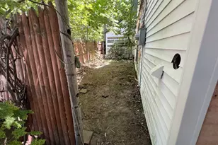 502 Manchester St, Manchester, NH 03103 - Photo 9