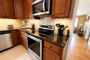 16 Pine St, Gorham, NH 03581 - Photo 5