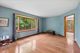 4 Berge Ln, Derry, NH 03038 - Photo 7