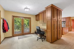 4 Berge Ln, Derry, NH 03038 - Photo 19