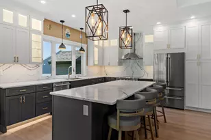467 Blane Cir, Pembroke, NH 03275 - Photo 3