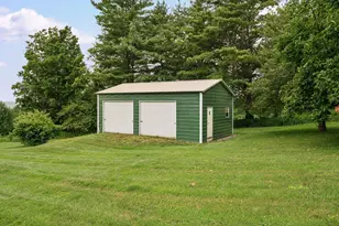 439 E Green Mountain Rd, Claremont, NH 03743 - Photo 33