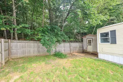 14 Christmas Tree Park, Epsom, NH 03234 - Photo 5