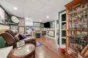 27 Baker St, Hudson, NH 03051 - Photo 33