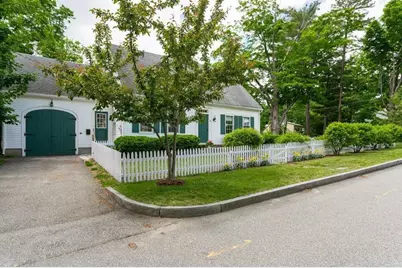 16 Brookline Street, Nashua, NH 03064 - Photo 3