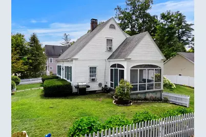 16 Brookline Street, Nashua, NH 03064 - Photo 5