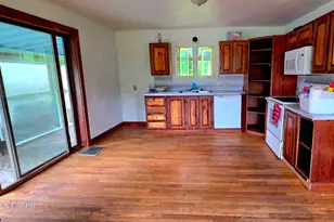 24 Turnpike Rd, Jefferson, NH 03583 - Photo 13