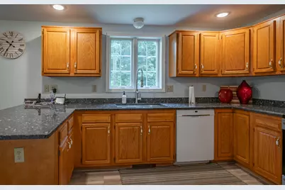 5 Blake Road, Raymond, NH 03077 - Photo 17