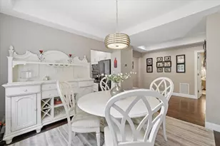 5 Pebble Beach Dr, Bedford, NH 03110 - Photo 11