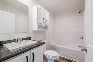 67 Diamondback Dr, Rochester, NH 03868 - Photo 5