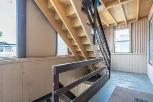 217 Cartier St, Manchester, NH 03102 - Photo 5