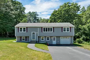 9 Bunker Hill Dr, Londonderry, NH 03053 - Photo 1