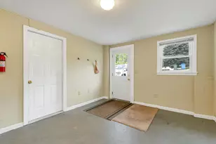 9 Bunker Hill Dr, Londonderry, NH 03053 - Photo 45