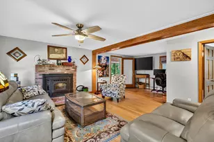 8 Raelynn Dr, Derry, NH 03038 - Photo 7