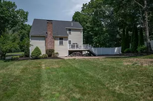 14 Village Dr, Atkinson, NH 03811 - Photo 5