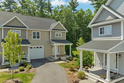 101 Centerwood Way, Manchester, NH 03102 - Photo 1