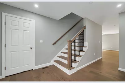 101 Centerwood Way, Manchester, NH 03102 - Photo 21