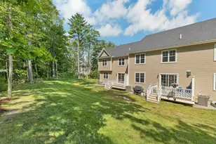101 Centerwood Wy, Manchester, NH 03102 - Photo 41