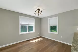 101 Centerwood Wy, Manchester, NH 03102 - Photo 11