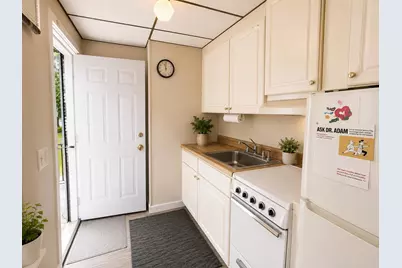 145 E Hollis Street, Nashua, NH 03060 - Photo 5