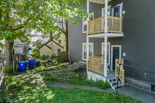 51 Ash St, Manchester, NH 03104 - Photo 7