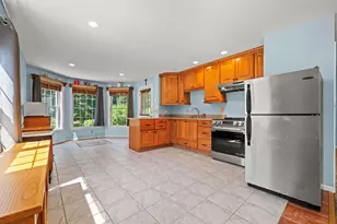 8 Forest St, Londonderry, NH 03053 - Photo 39