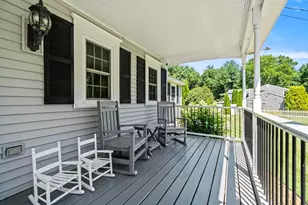 8 Forest St, Londonderry, NH 03053 - Photo 5