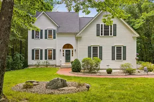 14 Whittier Dr, Bow, NH 03304 - Photo 1
