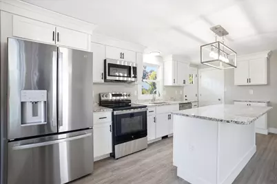 60 W Elmwood Avenue, Manchester, NH 03103 - Photo 5
