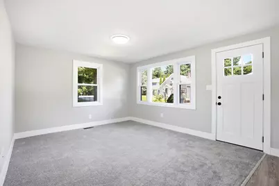60 W Elmwood Avenue, Manchester, NH 03103 - Photo 3